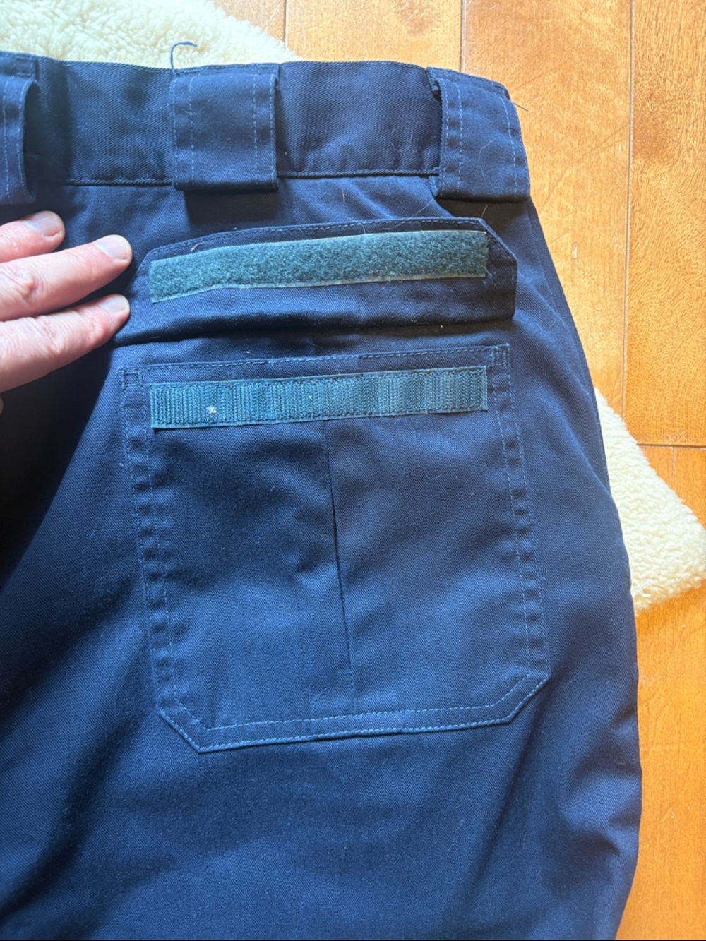 Men's Vintage Tilley Endurables Dark Navy Utility Cargo Pants with Flap Pockets - Picture 9 of 9